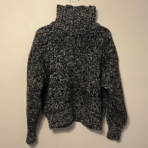 Zara knit black and white women size small turtle neck sweater